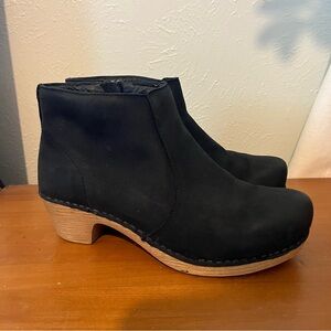 Dansko Lizzane Booties
